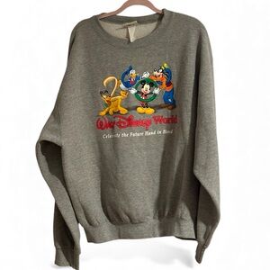 Vintage Y2K Walt Disney World Gray Pullover Sweatshirt